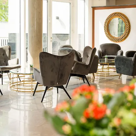 Schopenhauer Hof 4* Frankfurt am Main