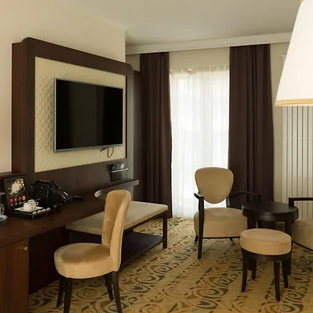 Hotel Schopenhauer Hof 4*