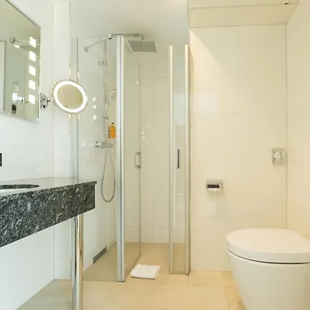 Hotel Schopenhauer Hof 4*