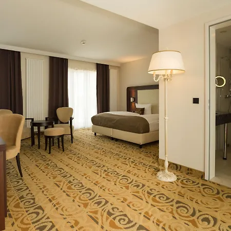 Schopenhauer Hof 4* Frankfurt nad Mohanem