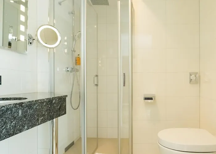 Hotel Schopenhauer Hof 4*